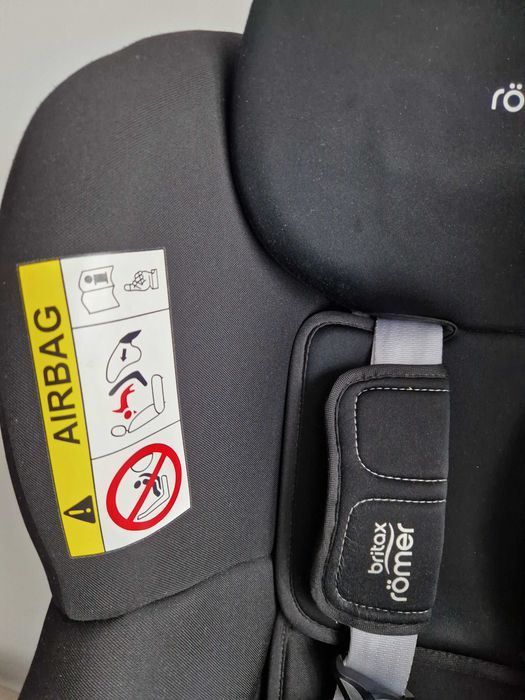 Fotelik samochodowy Britax Römer Dualfix 2R