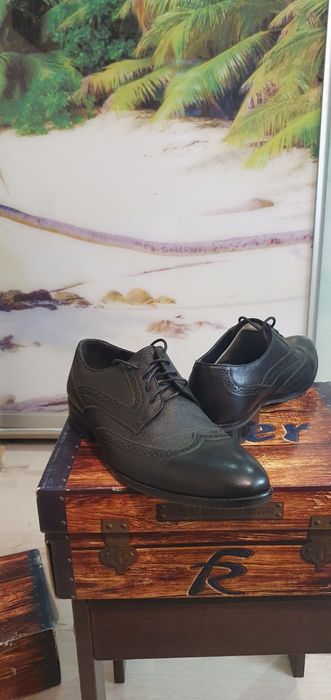 Продам новые кожаные туфли
