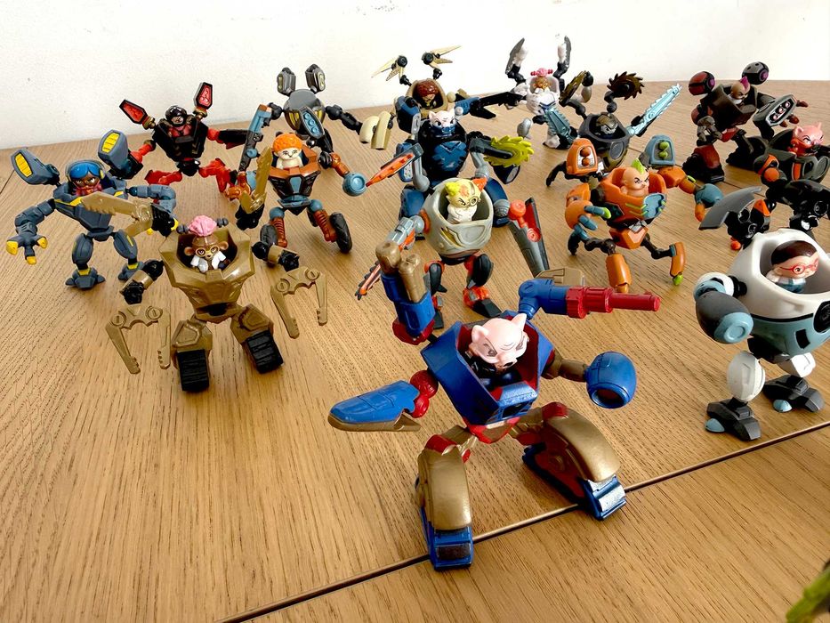 Ready2Robot - 19 figurek
