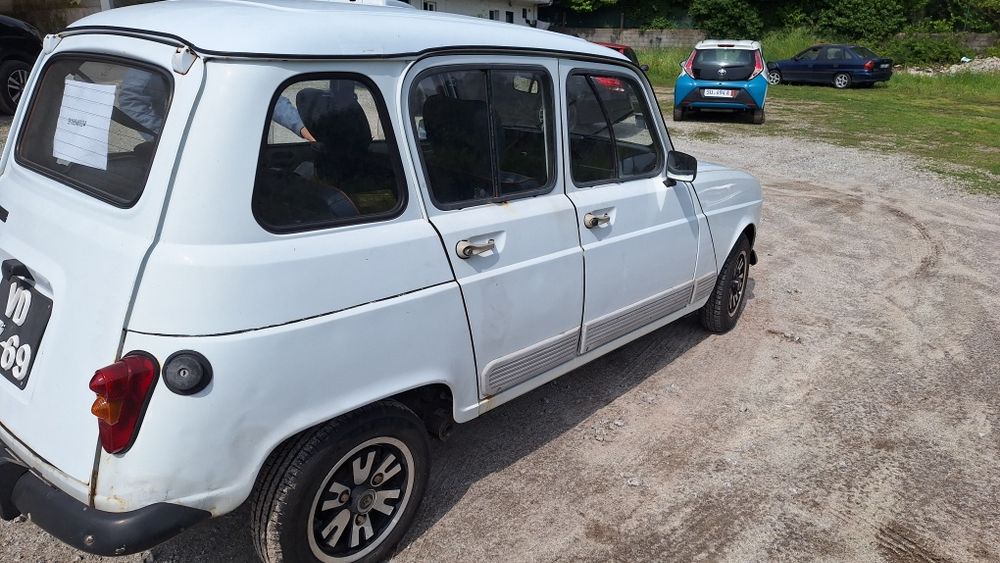 Vendo  Renault  4L