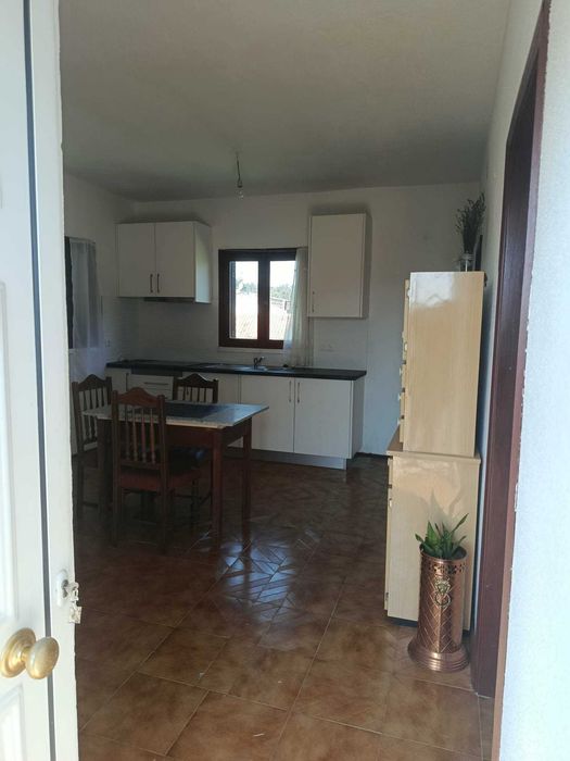 Apartamento T 1 para alugar na zona de Tondela ideal para uma pessoa.