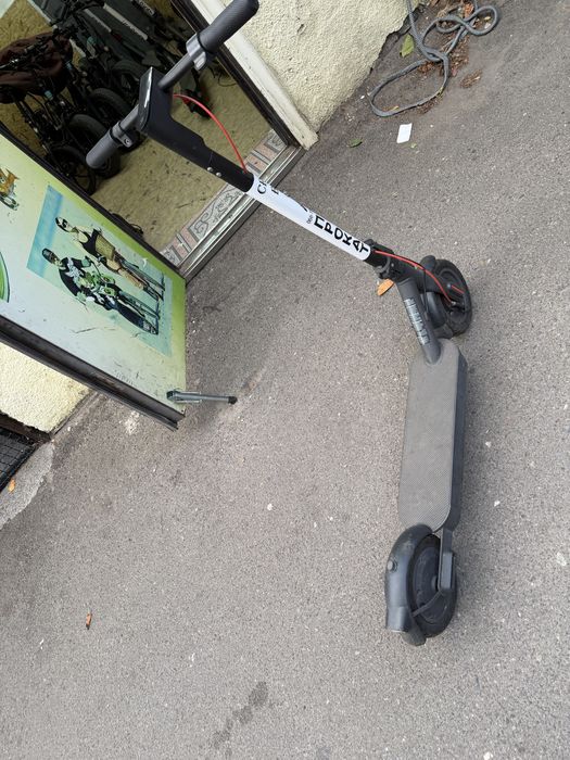 Електросамокат Xiaomi Electric Scooter 4 Pro Gen2