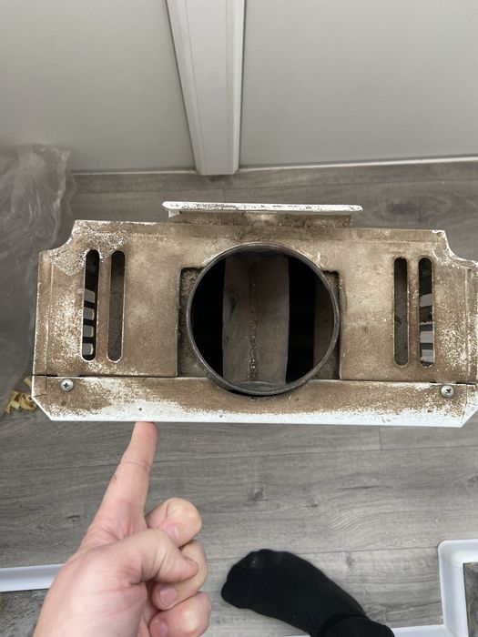 Продажа рабочей  газовой колонки  на запчасти