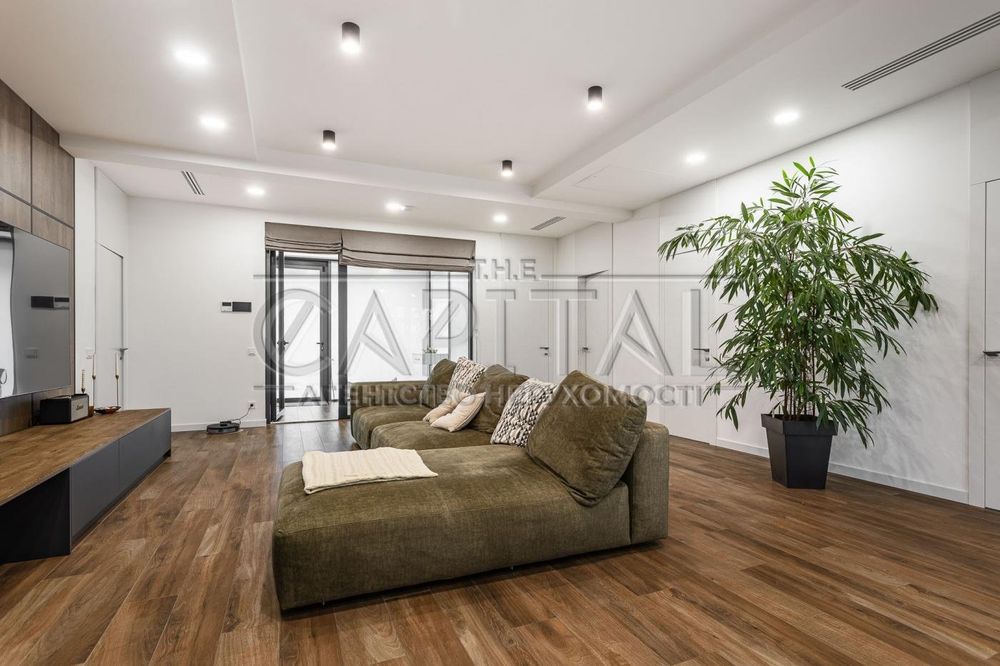 Будинок 4 кім., 180 м² у Вишгороді, котеджне містечко