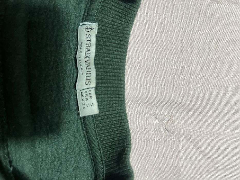 sweat verde stradivarius