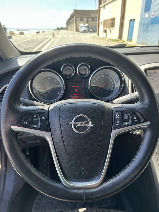 Opel Astra Sports Tourer 1.7 2012