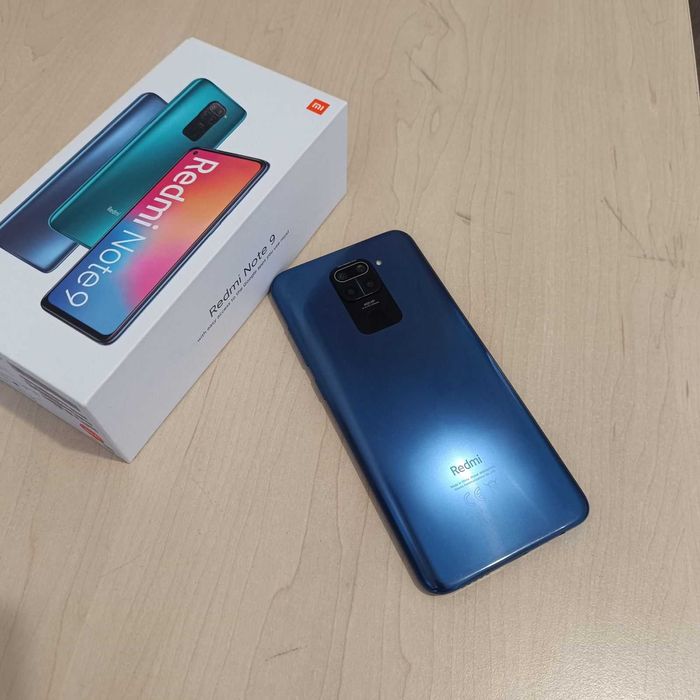Телефон Redmi Note 9