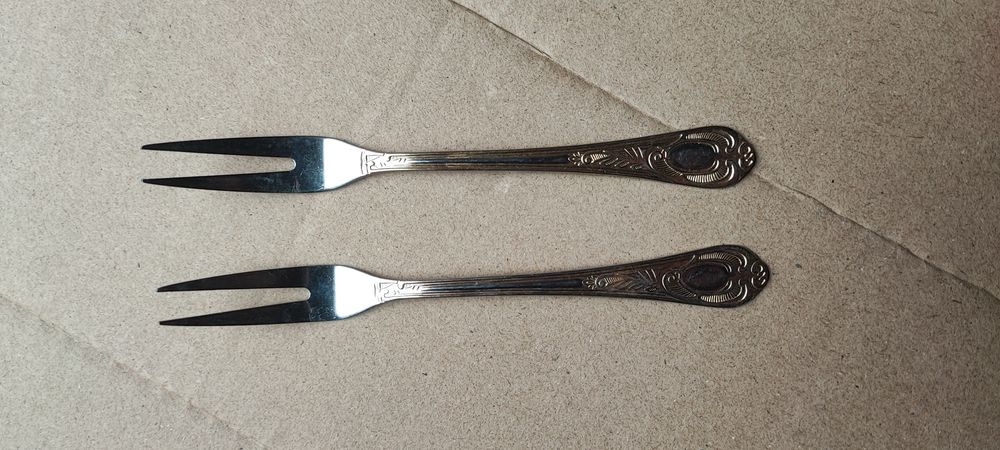 Faqueiro com mais de 78 peças.