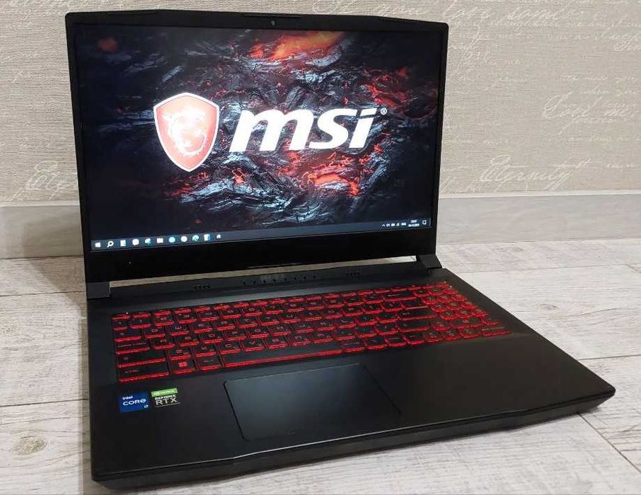 Ноутбук MSI Katana GF66 11UE