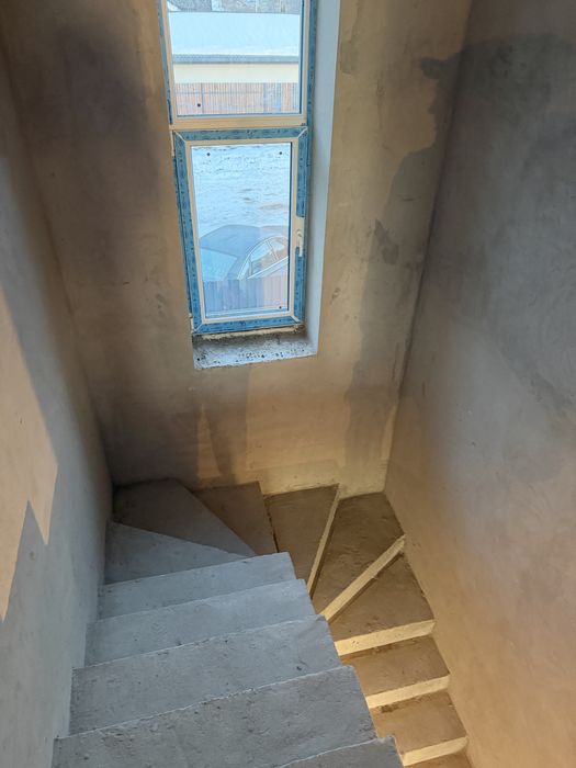 Продаж будинку Бартатів біля лісу