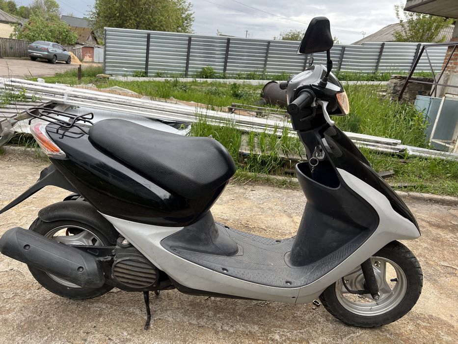 Японський мопед Honda dio 57