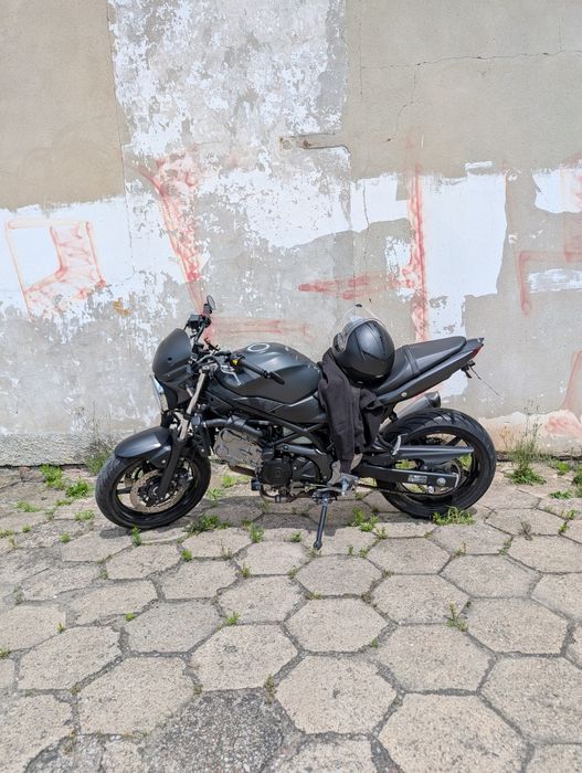 Suzuki SV 650 (naked)