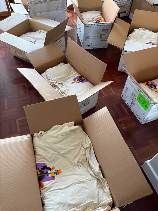 Lote de 2240 T-shirts Novas