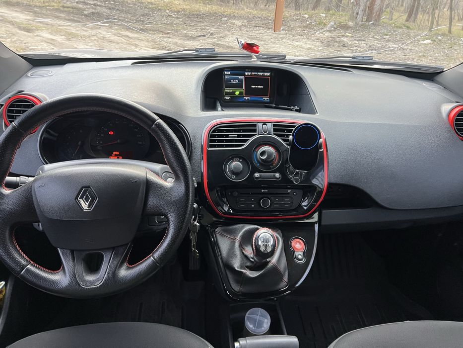 Продам Renault Kangoo 2 2013г