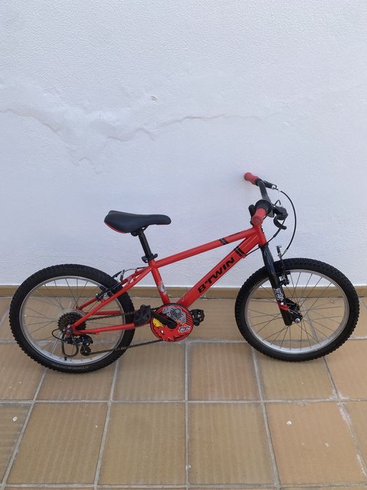 Bicicleta B’TWIN Infantil 20” – Excelente Estado