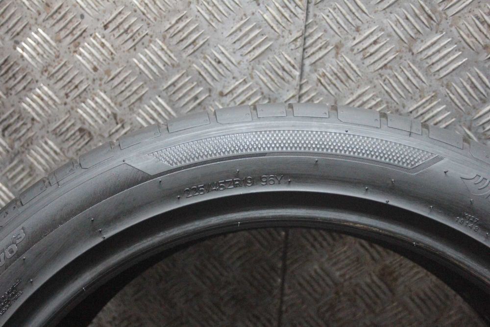 225/45/19 Hankook Ventus S1 evo3 225/45 R19 96Y XL 2023r