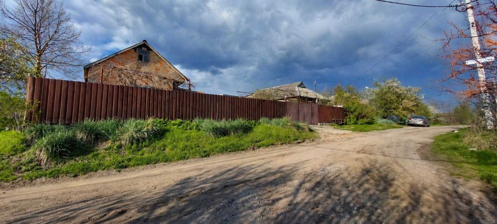 Продаж Будинку з гаражем + 25соток землі ( Євідновлення)