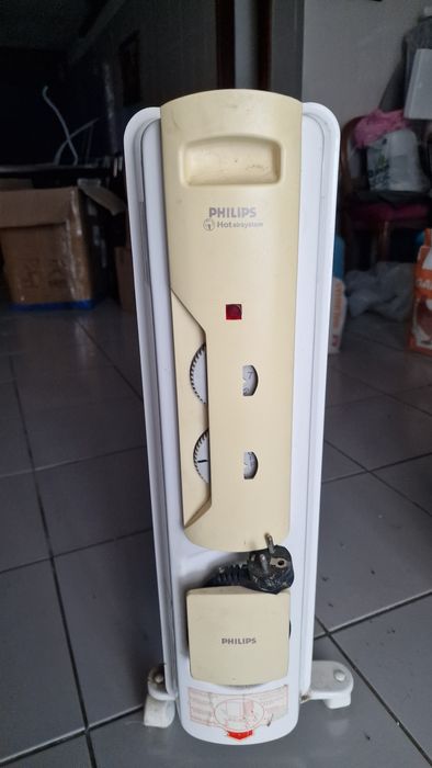 Aquecedor a óLeo marca Philips