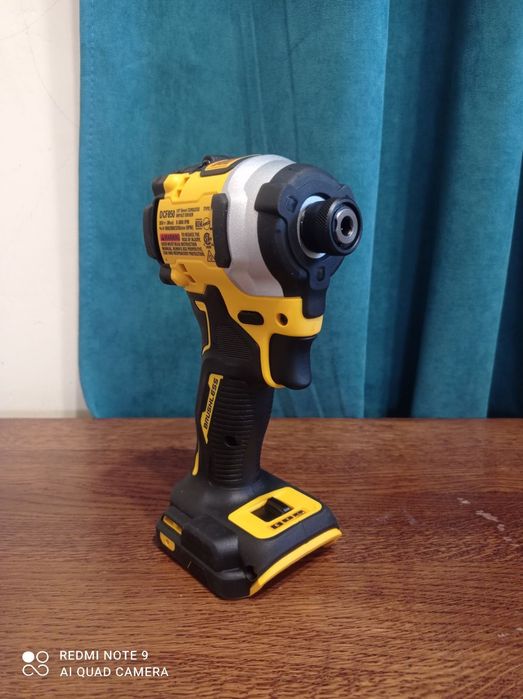 Новий акумуляторний Гайковерт DeWalt DCF 850