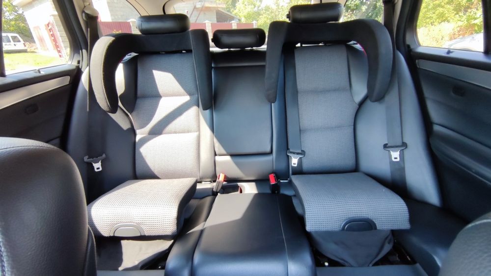 Дитячий підголовник. Mercedes W203