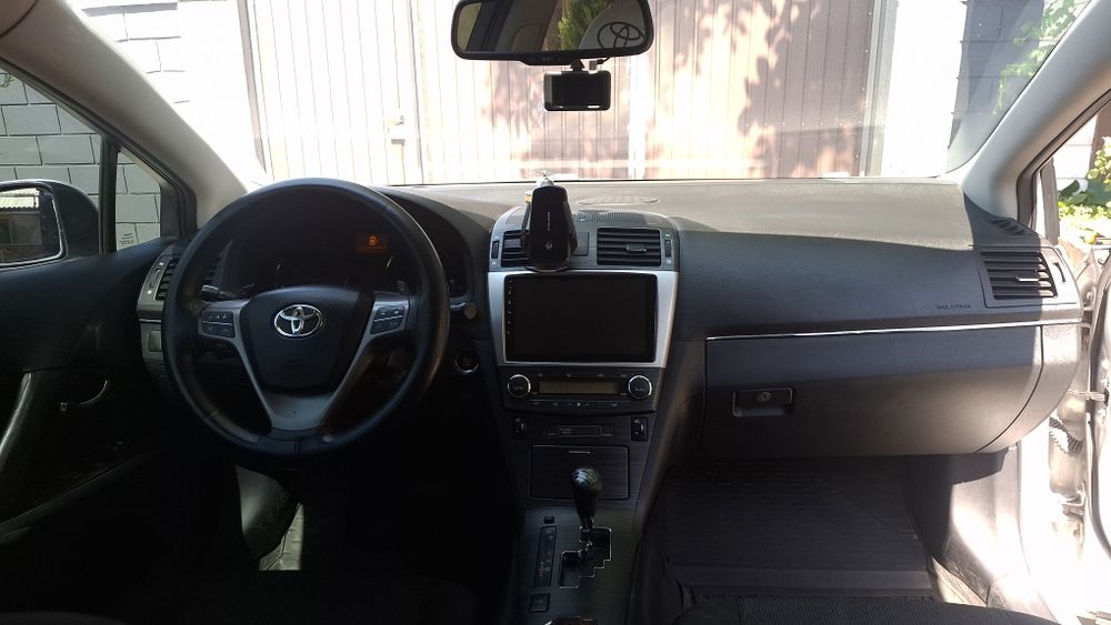 Toyota Avensis 2010