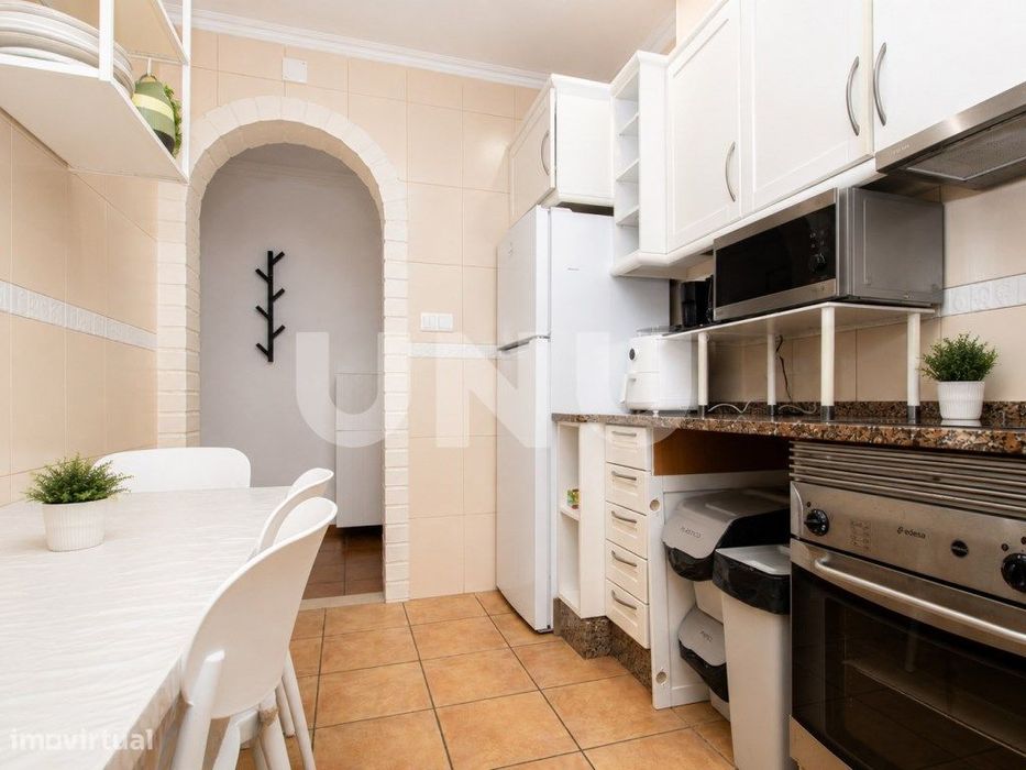 Apartamento T2 com terraço, em Santa Sofia, Vila Franca de Xira!