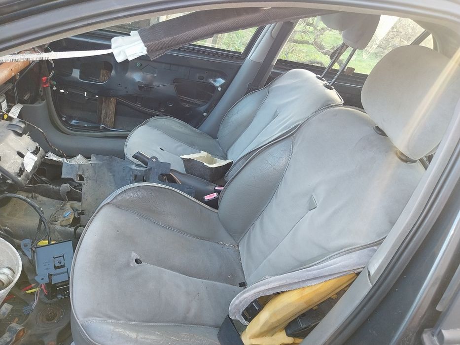 Carrocaria renault laguna 2