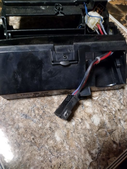 Корпус пепельници (попельнички) AUDI A6 C5