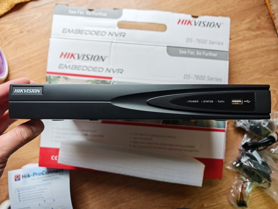 Rejestrator DS-7608NI-K1 (C) alarm Nówka