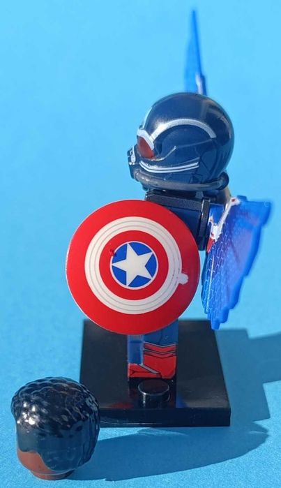 Captain América Sam Wilson v2 (Marvel)