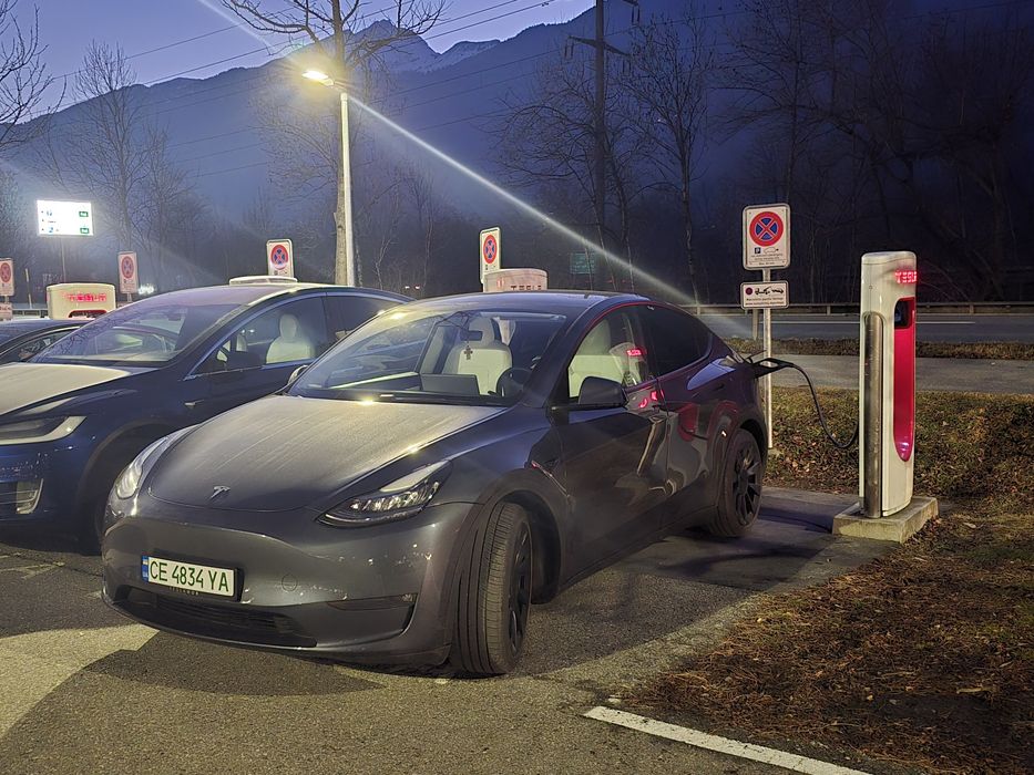 Tesla Model Y Long range dual motor