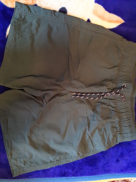 Шорты для плавания зеленые