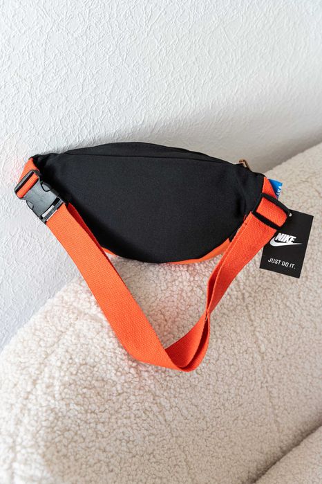 Бананка Nike/бананка через плече/нагрудна сумка/поясна сумка