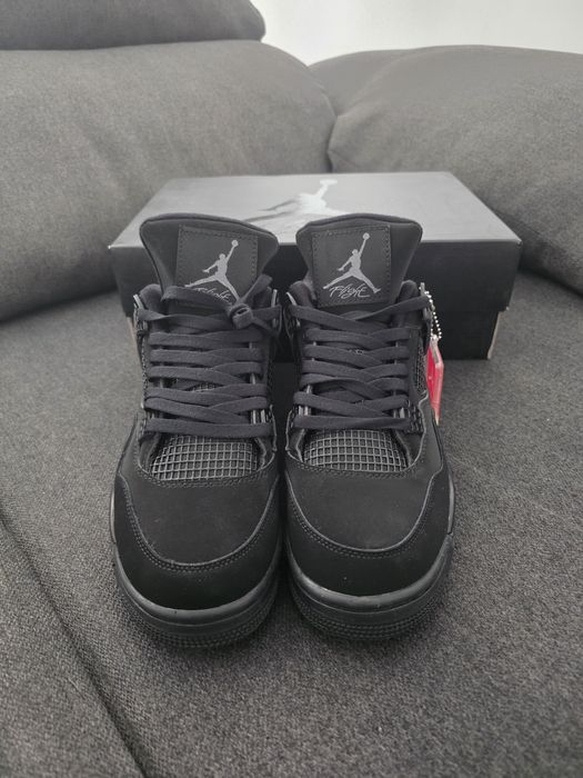 Jordan 4 Blackcat