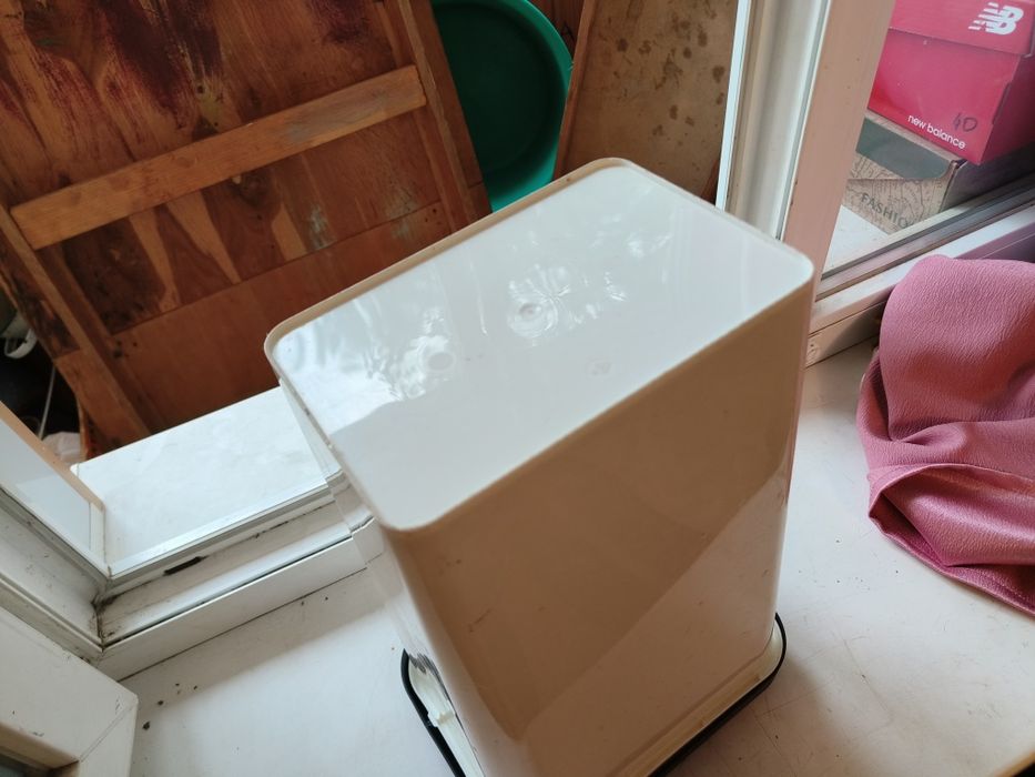 Ведро для мусора с крышкой мини