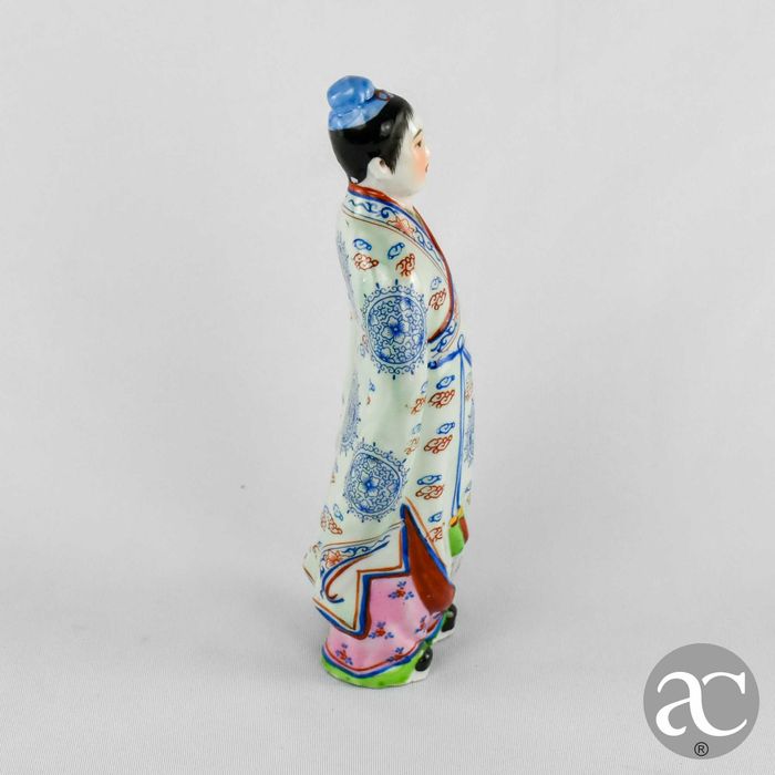 Figura de Mulher em porcelana da China