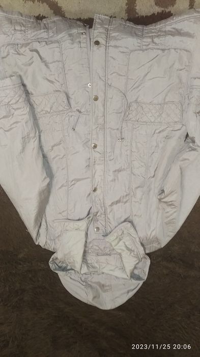 Продам жіночу куртку