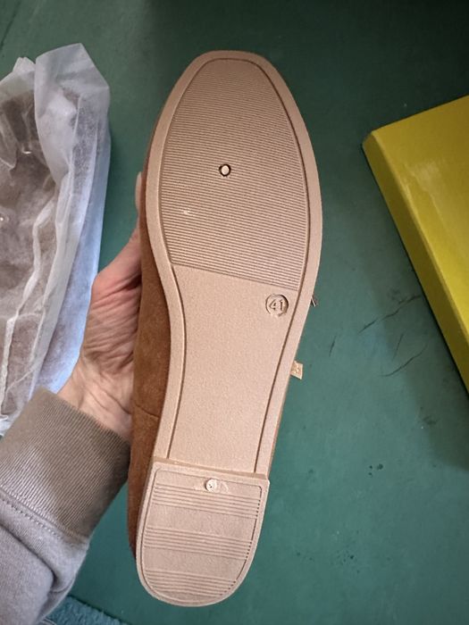 Балетки з ремінцями