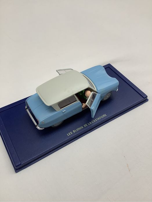 Carro do Tintin em muito bom estado