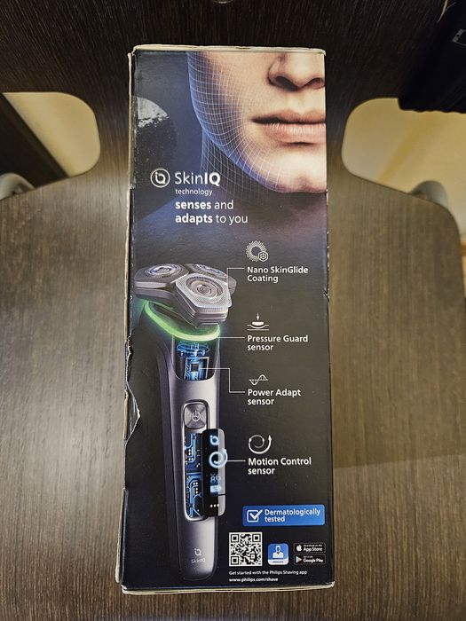 Электробритва мужская Philips Series 9000 S9974/35