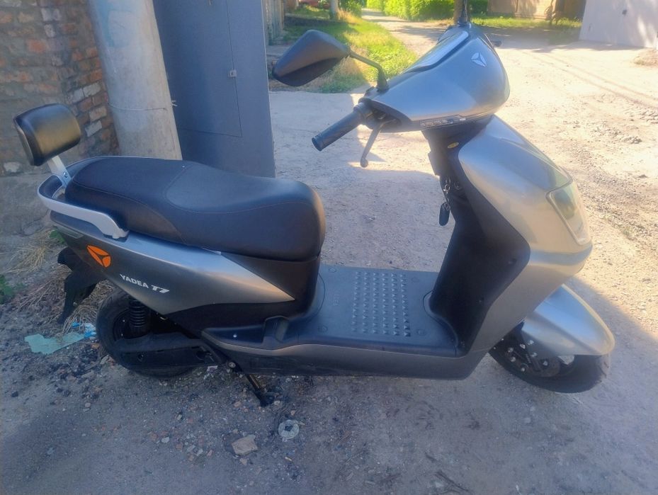 Продаж електромопеда