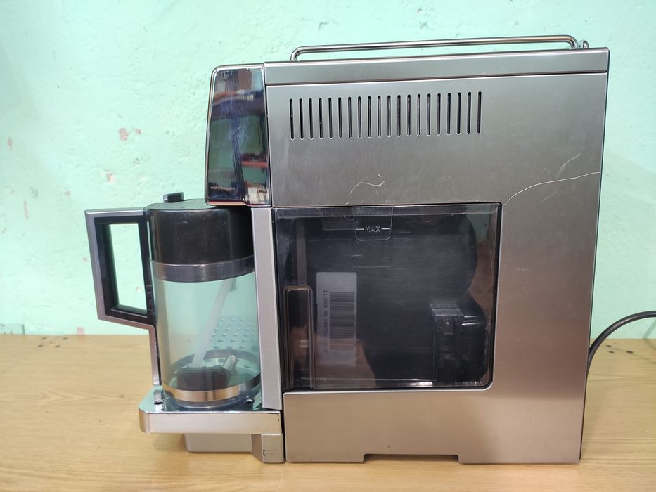 Кавомашина DeLonghi PrimaDonna ESAM 6600