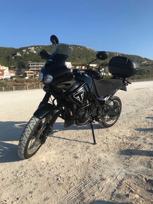 Triumph Tiger 885i