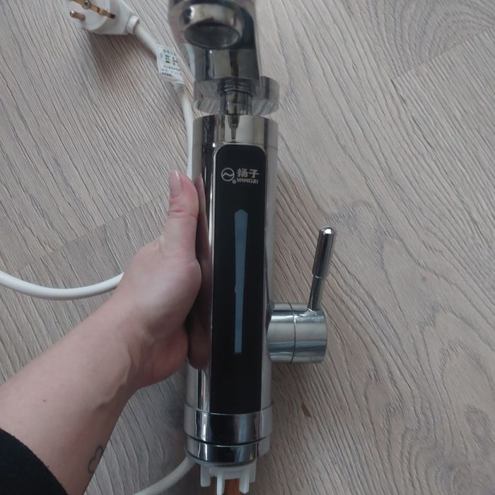 Водонагрівач електричний