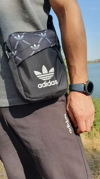 Сумка Adidas чорна через плече
