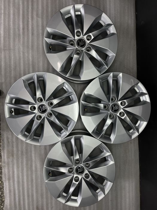 Диски R16 5x112 Et46 7J. Skoda Octavia A5 A7 Superb VW Jetta Golf