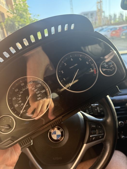 щиток приборов BMW X5 F15