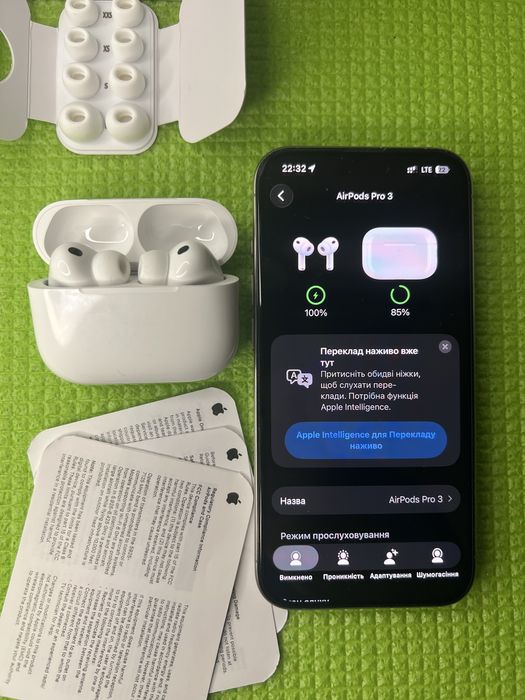 Нові навушники Apple AirPods Pro 3