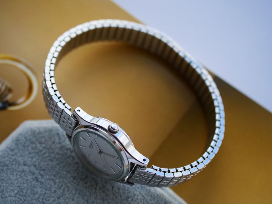 Seiko quartz damski zegarek japonski używany oryginalny ładny stan