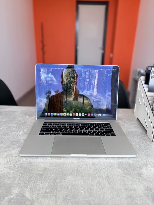 MacBook Pro 15 2019 i9/32gb/1tb/Radeon Pro 560X! Максимальна конфігурація!
